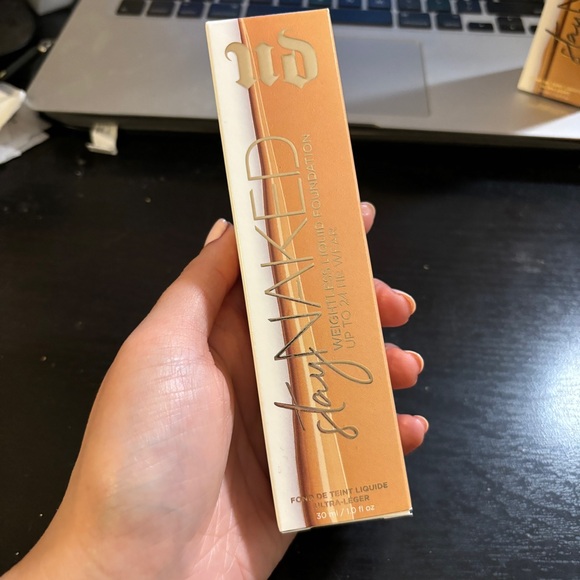 Brand New Urban Decay Stay Naked Foundation - Picture 2 of 5